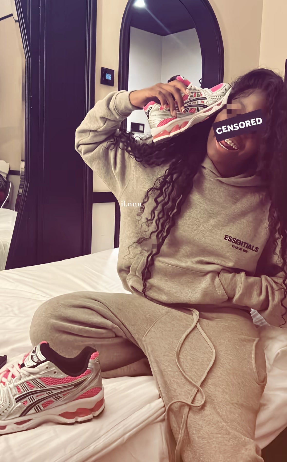 Fear of god Essentials SS22 ‘ Dark Oatmeal ´