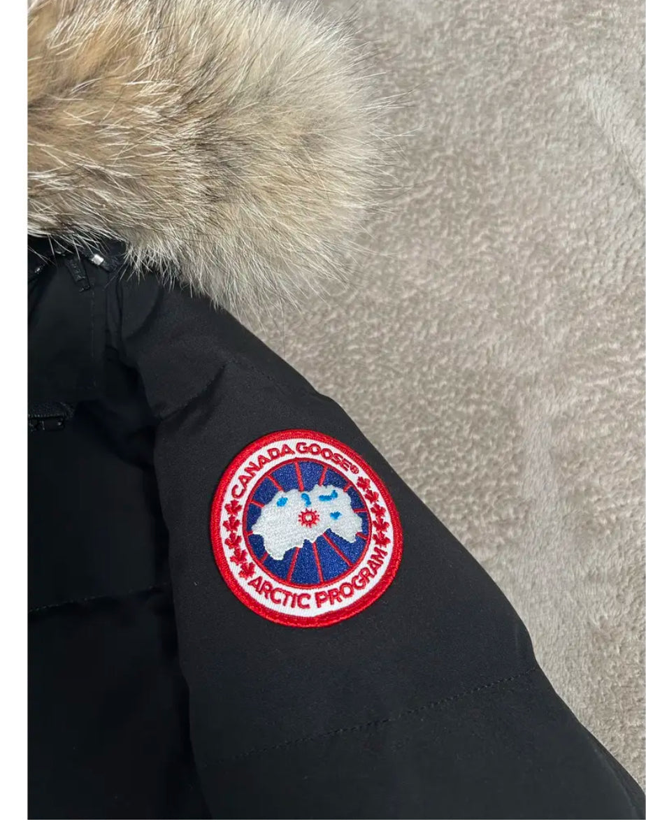 Canada goose wyndhame with black and red badge