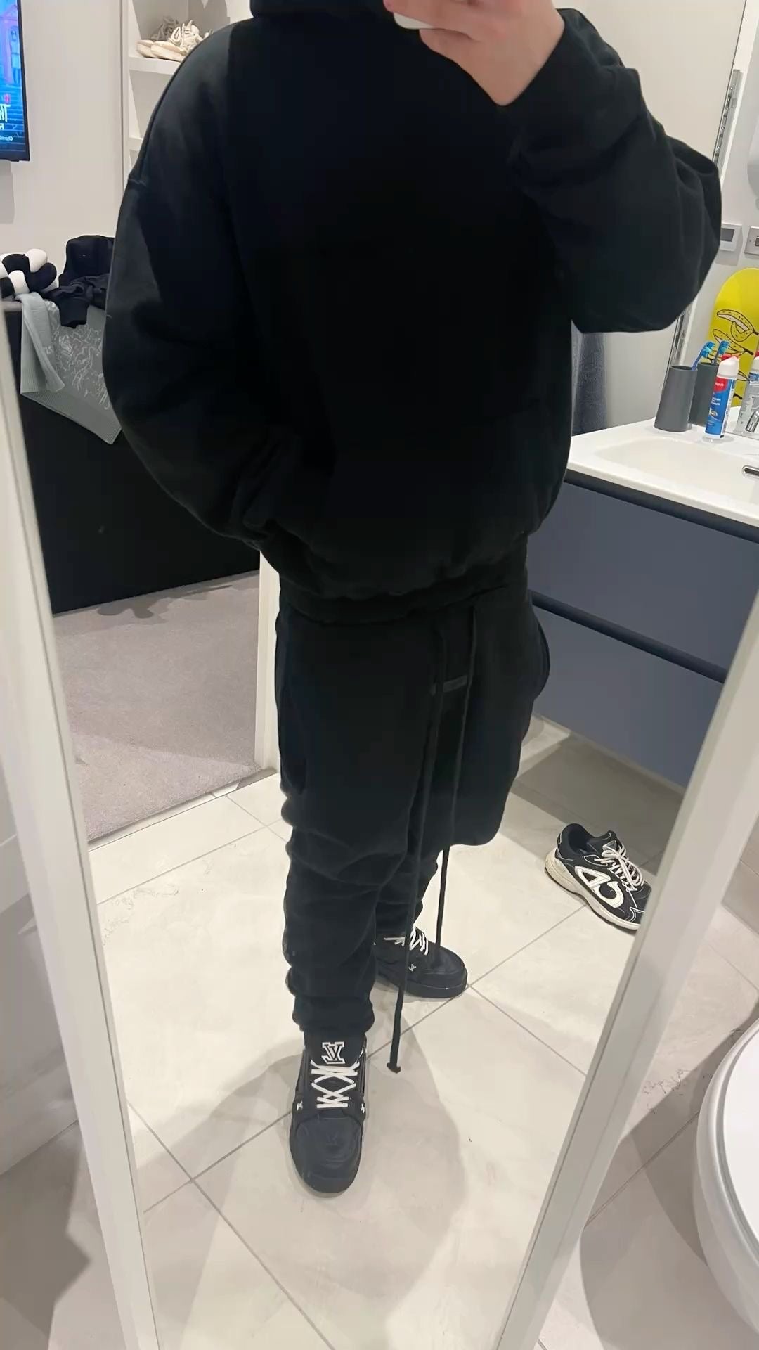 Fear of god Essentials FW22 Set ´Strench Limo ‘