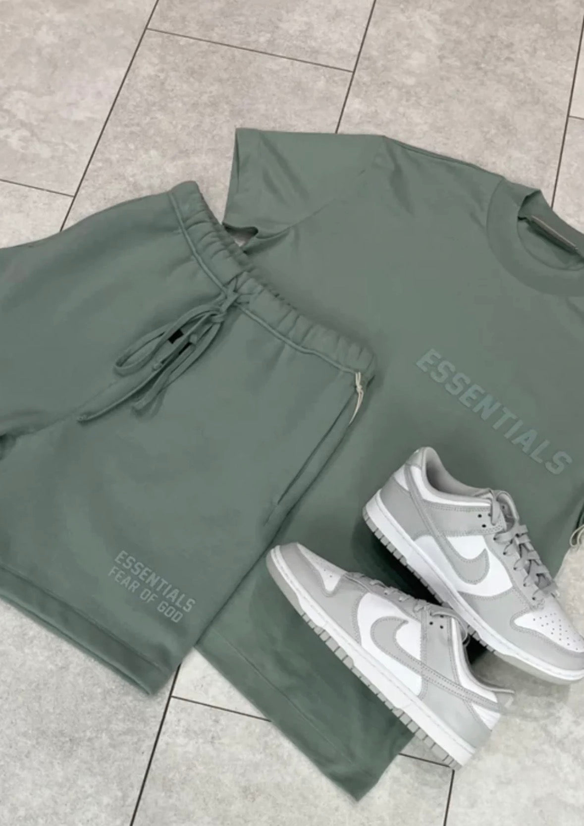 Fear of god Essentials FW22 Essentials ‘Sycamore’