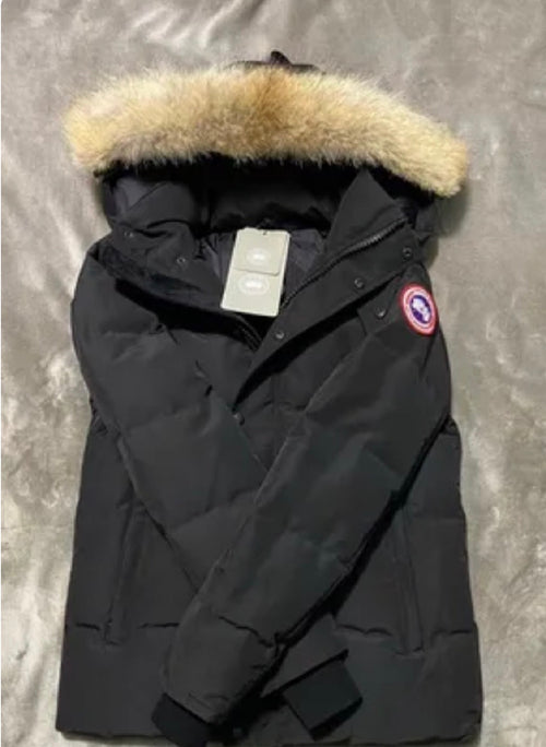 Canada goose wyndhame with black and red badge